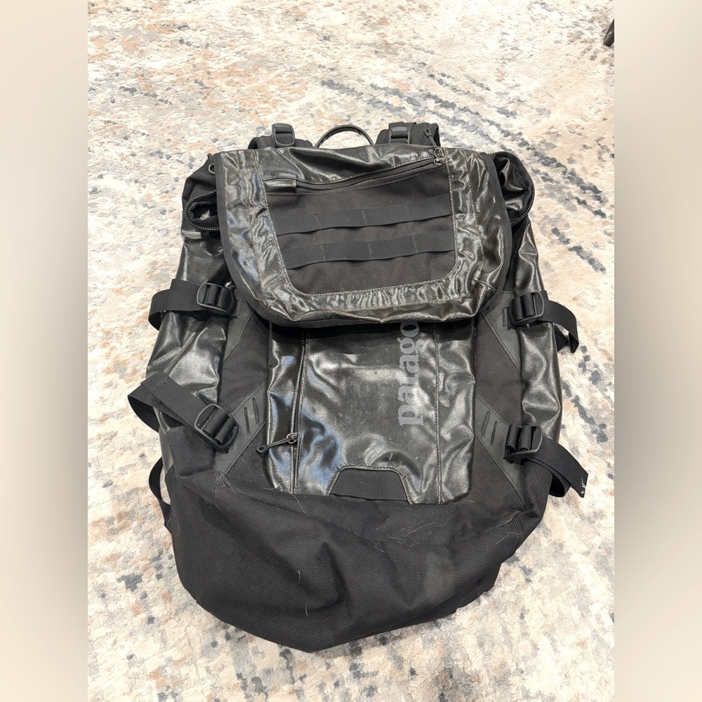Patagonia 25L Black Hole backpack